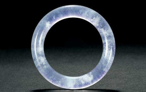 冰种翡翠怎么鉴定?冰种翡翠的保养