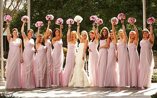 伴娘应该怎么穿?伴娘服饰搭配技巧