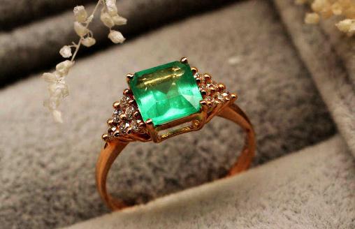 祖母绿是什么?祖母绿如何鉴别真假?