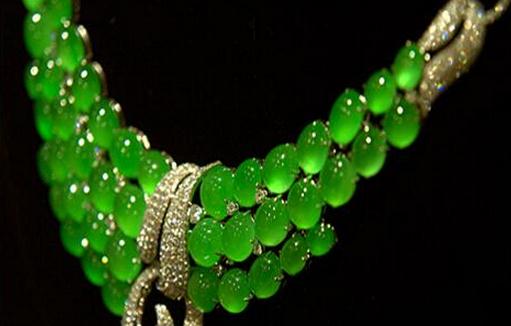 绿玉髓的价格-绿玉髓如何鉴别?