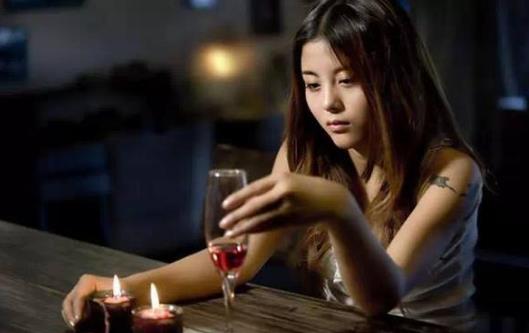喝酒后千万别吃这些致命药!